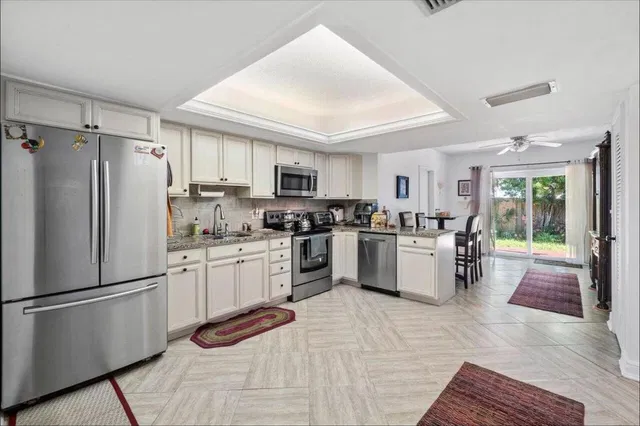 Residence photo 11