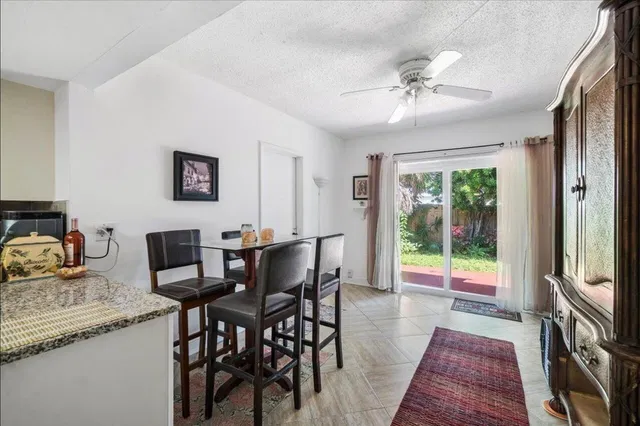 Residence photo 14