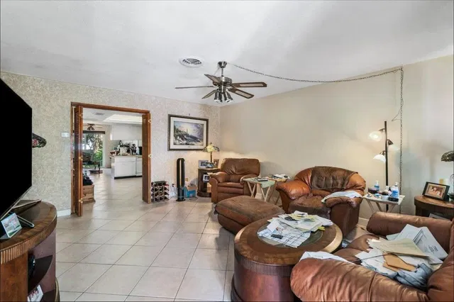Residence photo 22