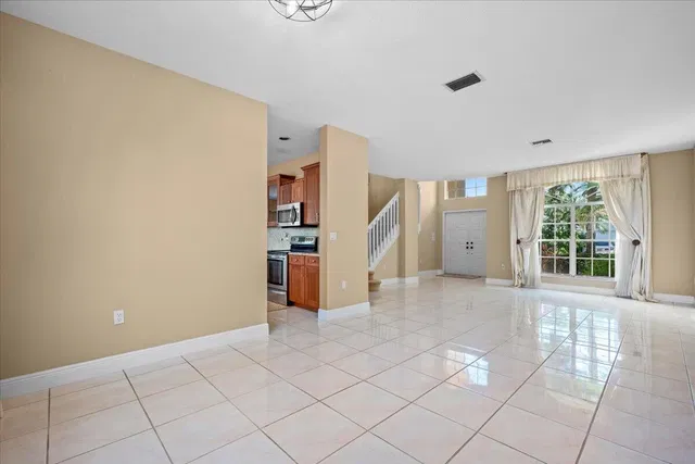 Residence photo 17