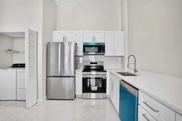  Unit 6267 photo 15