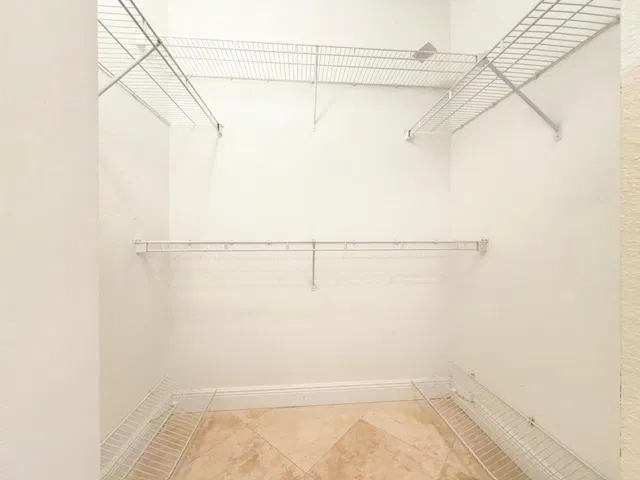 Unit 204 photo 17