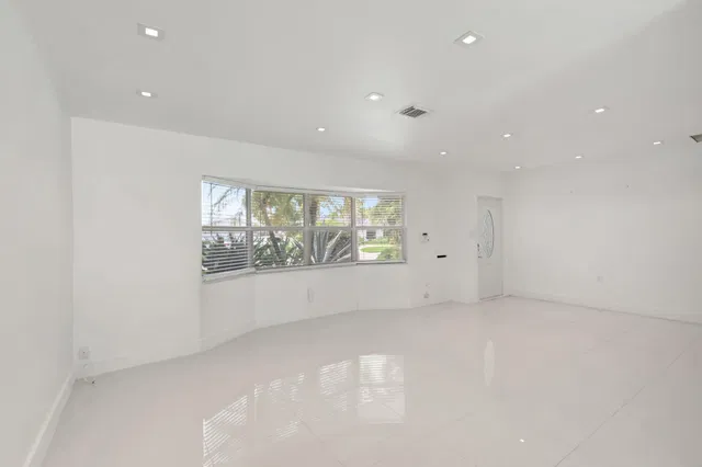 Residence photo 8