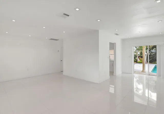 Residence photo 9