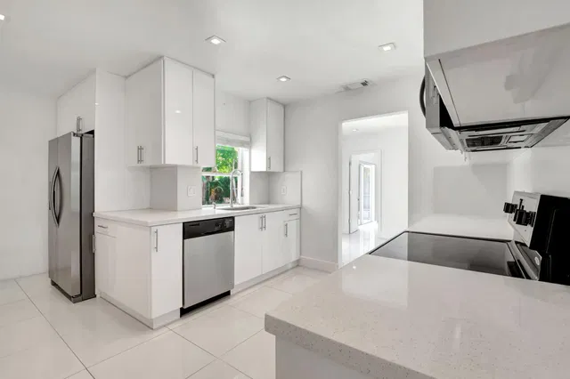 Residence photo 20