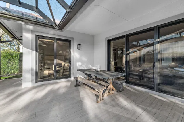 Residence photo 63