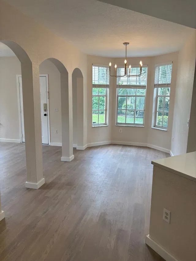 Unit 1509 photo 6