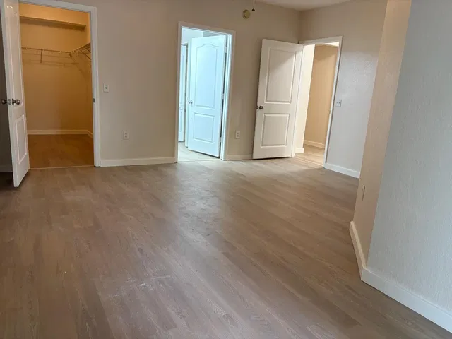Unit 1509 photo 11