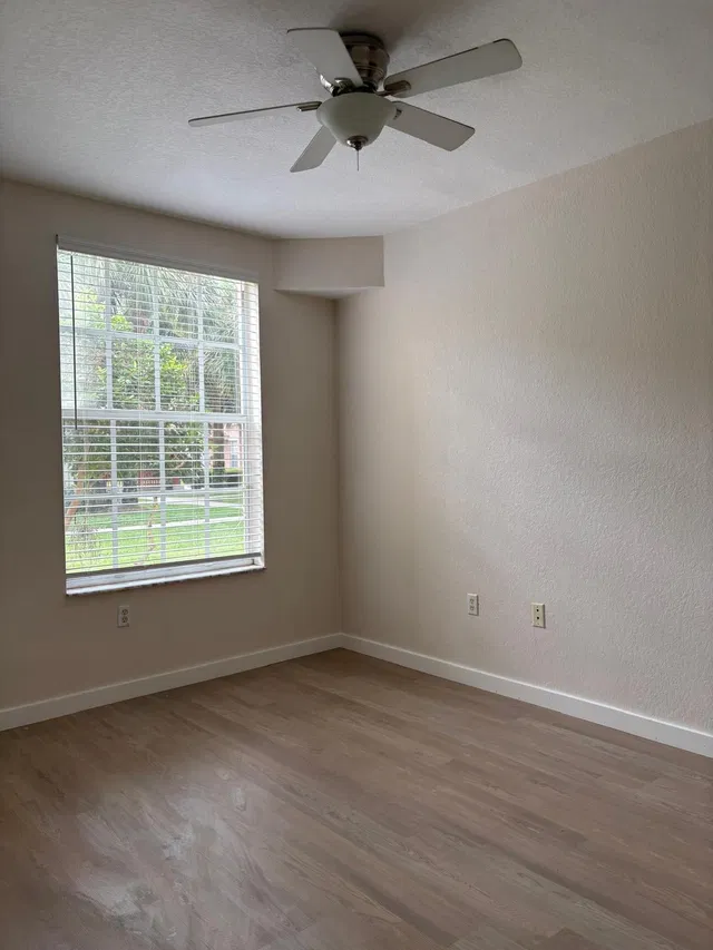 Unit 1509 photo 18