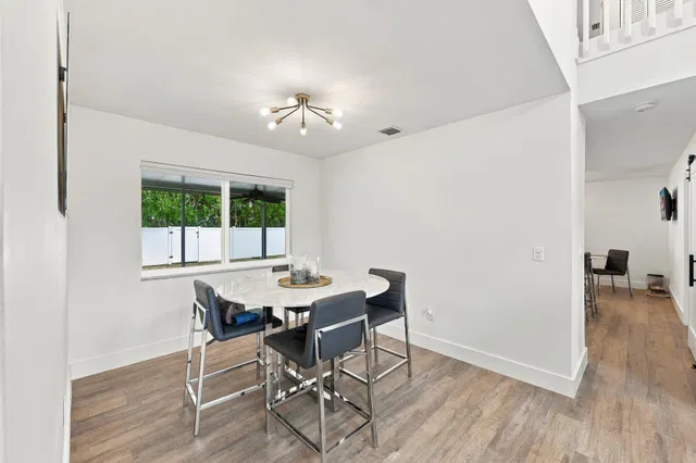 Residence photo 13