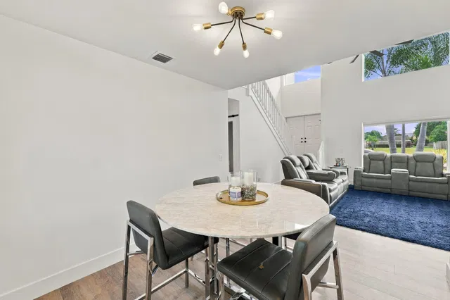 Residence photo 14