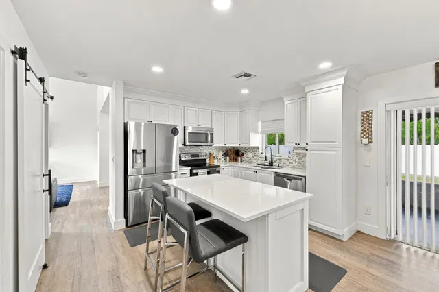 Residence photo 18