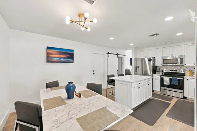 Residence photo 23