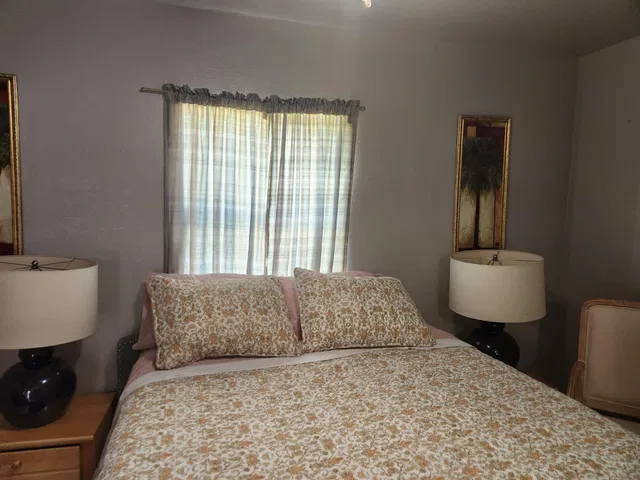 Residence photo 5