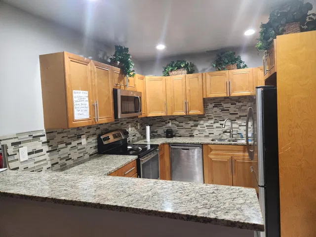 Residence photo 12
