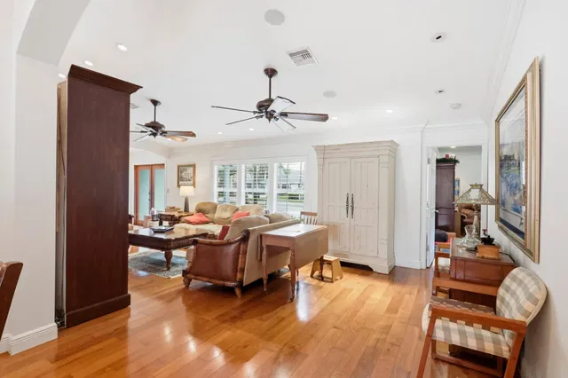 Boca Bath & Tennis Residence photo 9