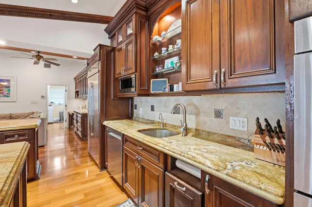 Boca Bath & Tennis Residence photo 15