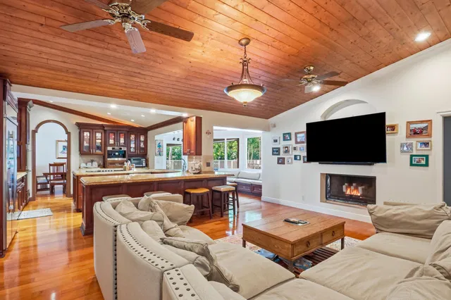 Boca Bath & Tennis Residence photo 18