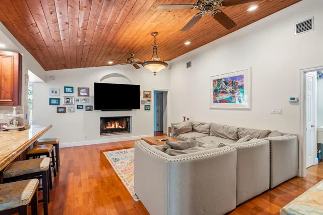 Boca Bath & Tennis Residence photo 21