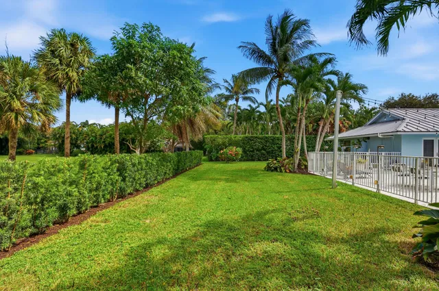 Boca Bath & Tennis Residence photo 42