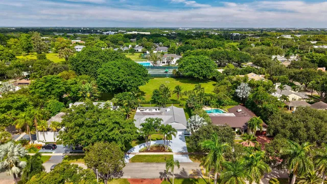 Boca Bath & Tennis Residence photo 44