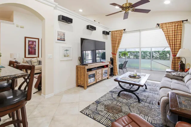  Residence photo 14