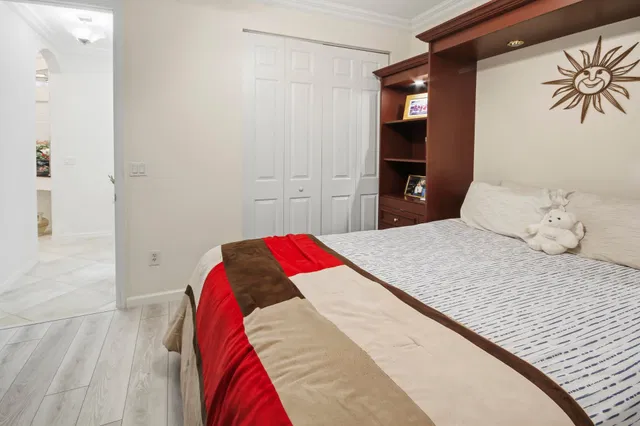  Residence photo 25