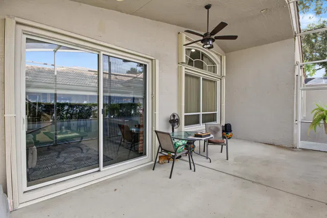  Residence photo 33