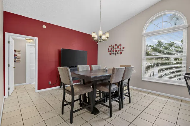 Residence photo 23