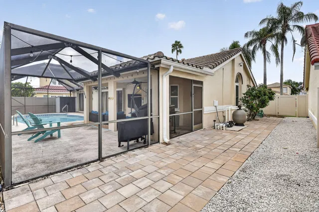 Residence photo 43