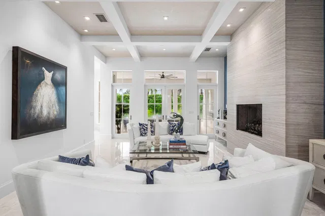 Royal Palm Yacht and Country Club Residence photo 13