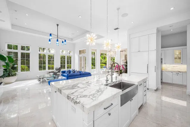 Royal Palm Yacht and Country Club Residence photo 23
