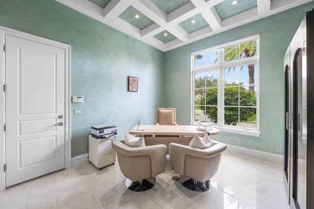 Royal Palm Yacht and Country Club Residence photo 35