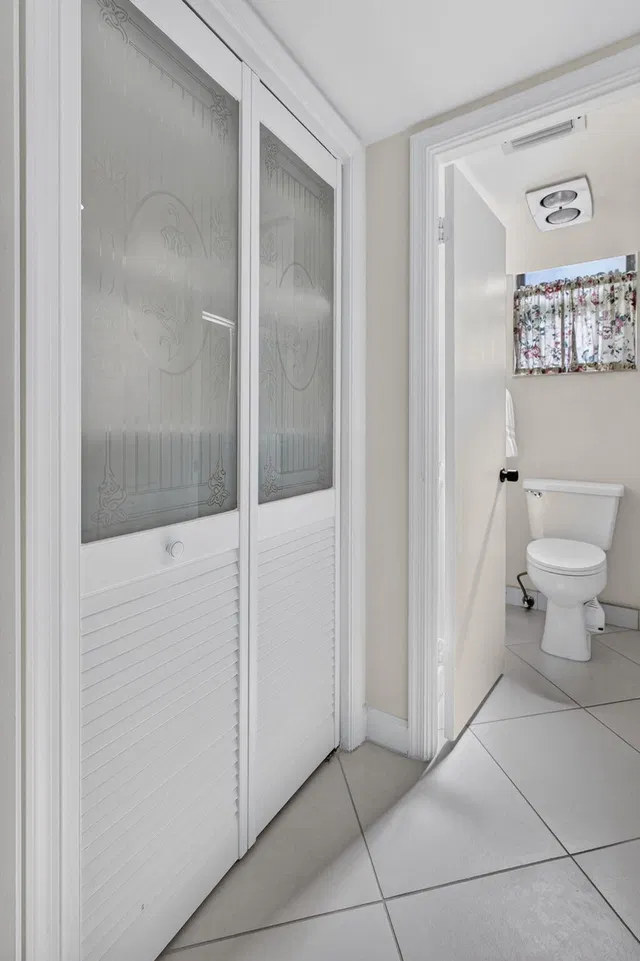 Unit 225 photo 41