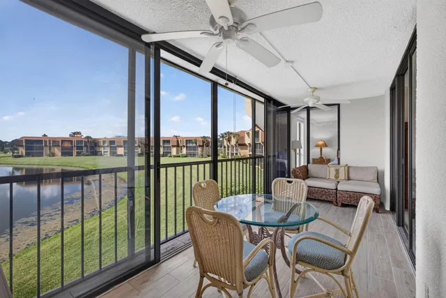 Unit 225 photo 45