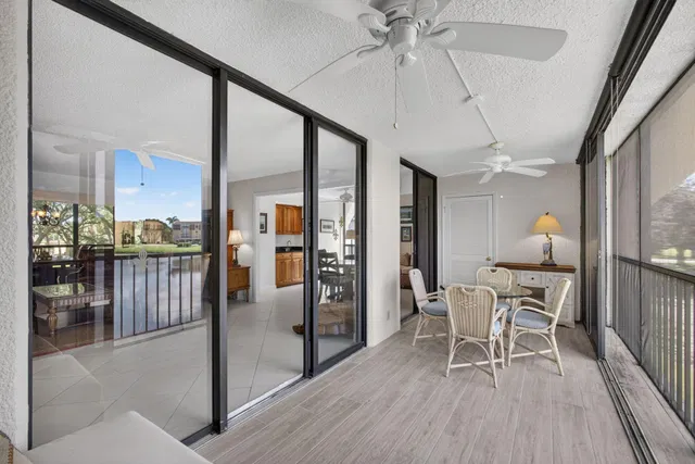 Unit 225 photo 47