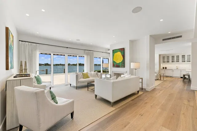 South Palm Beach Residence photo 6