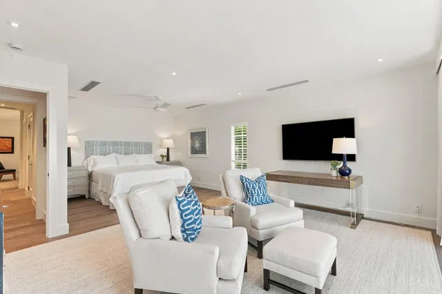 South Palm Beach Residence photo 18