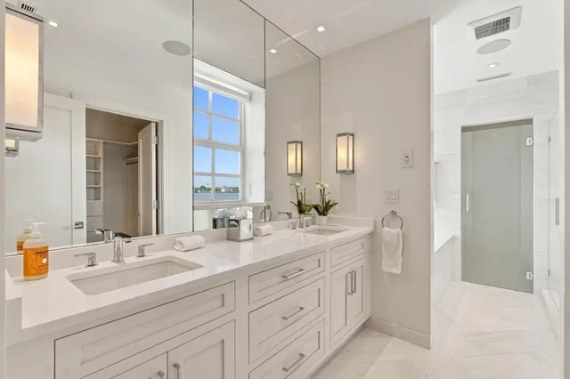 South Palm Beach Residence photo 19