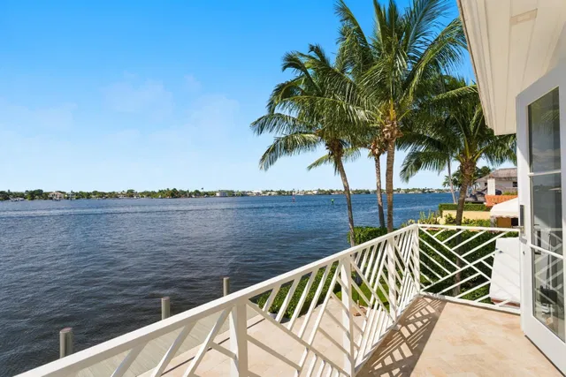 South Palm Beach Residence photo 31