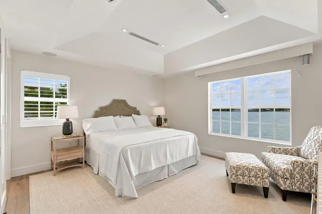 South Palm Beach Residence photo 36