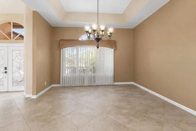 Residence photo 5
