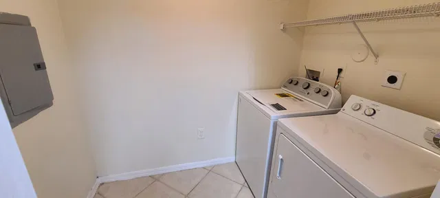  Unit 105 photo 18