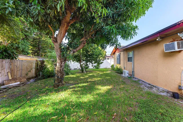  Residence photo 16