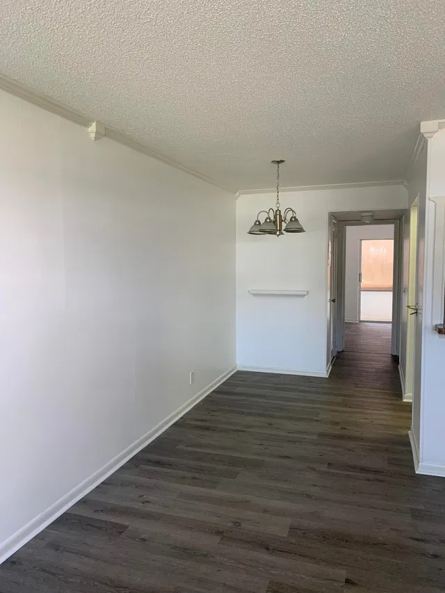 Residence photo 3