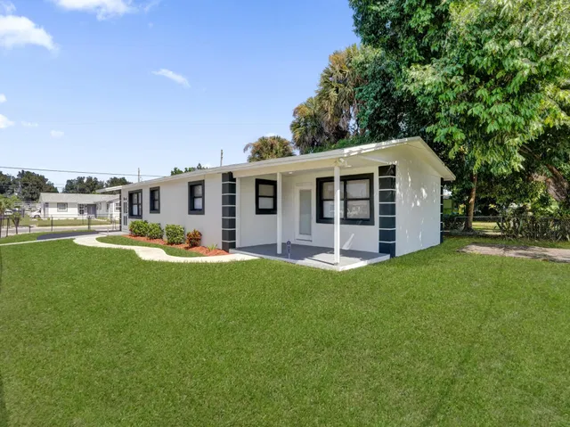  Residence photo 4