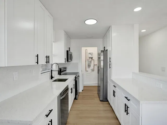  Residence photo 16