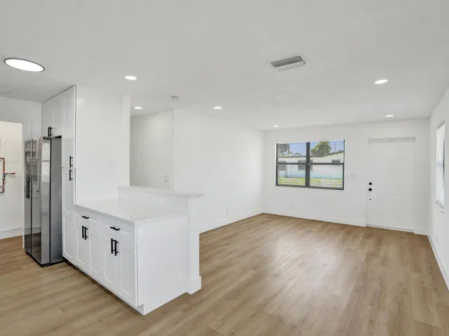  Residence photo 17