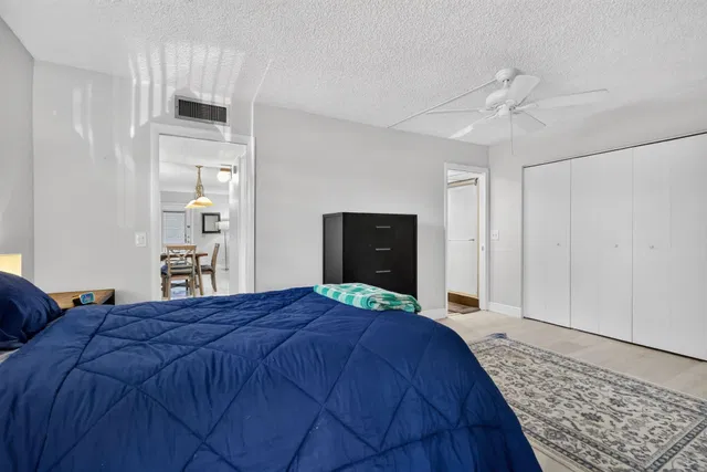 Residence photo 19