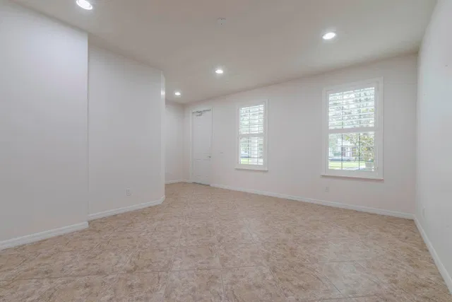 Residence photo 11